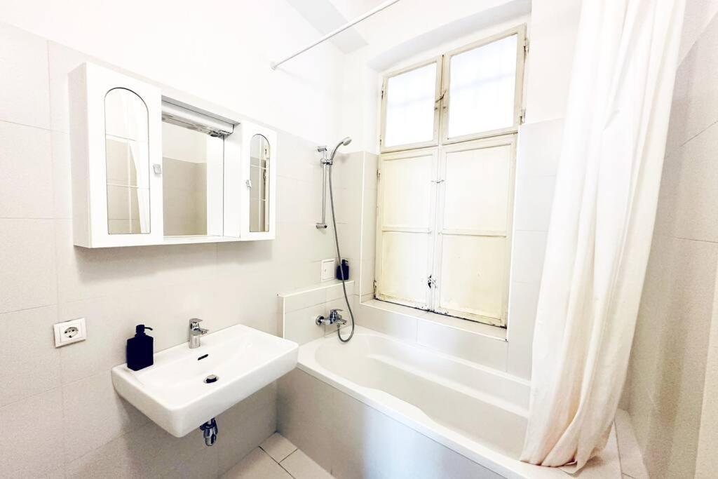 Apartament Location - Cozy Centre Wiedeń